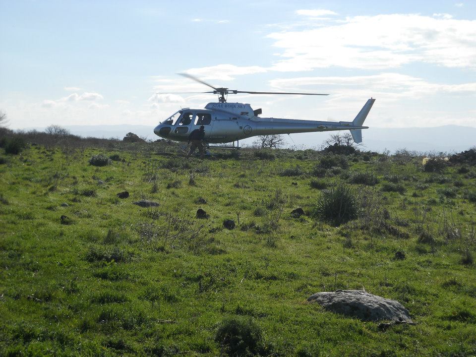 Elicottero-a-Monte-Santo.-Fotografia-di-Antonio-Caria.jpg