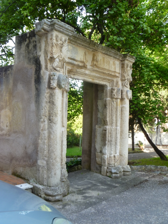 Foto-12---Portale-principale.JPG