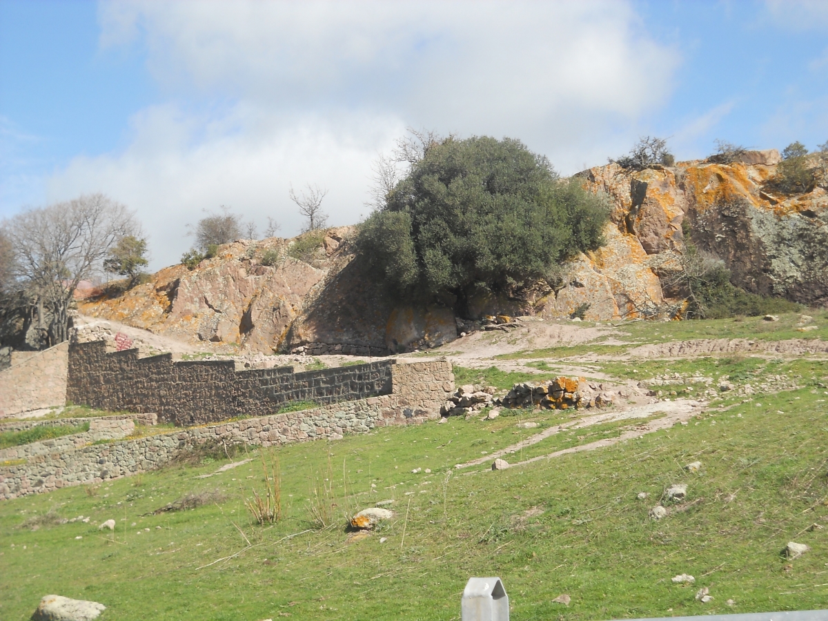 Necropoli-di-SantAndrea-Priu.-Fotografia-di-Antonio-Caria-398c-dd43.jpg