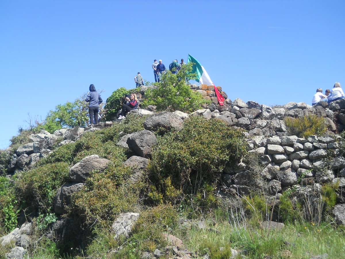 Nuraghe-Iscolca.-Fotografia-di-Antonio-Caria.JPG